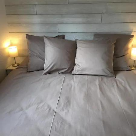 Semesterbostad Quinoa La Vallee Des Noyers Lhommaize